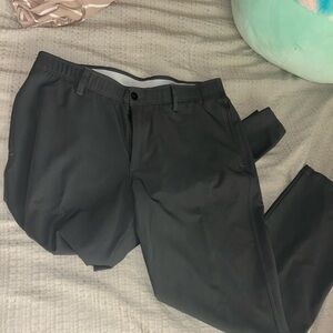 Under Armour Black Chinos Sleek and Versatile